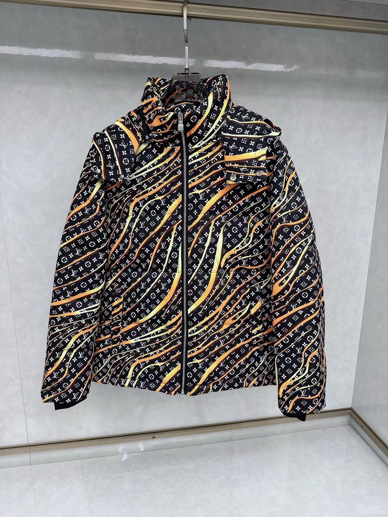 詳細な写真と価格については私に連絡してください。