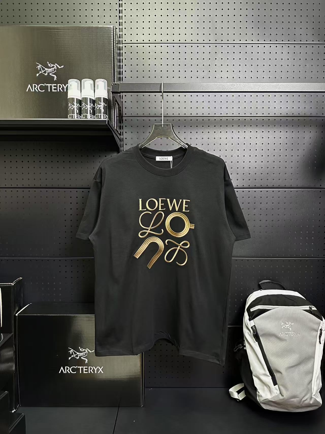 詳細な画像と価格は私に連絡してください