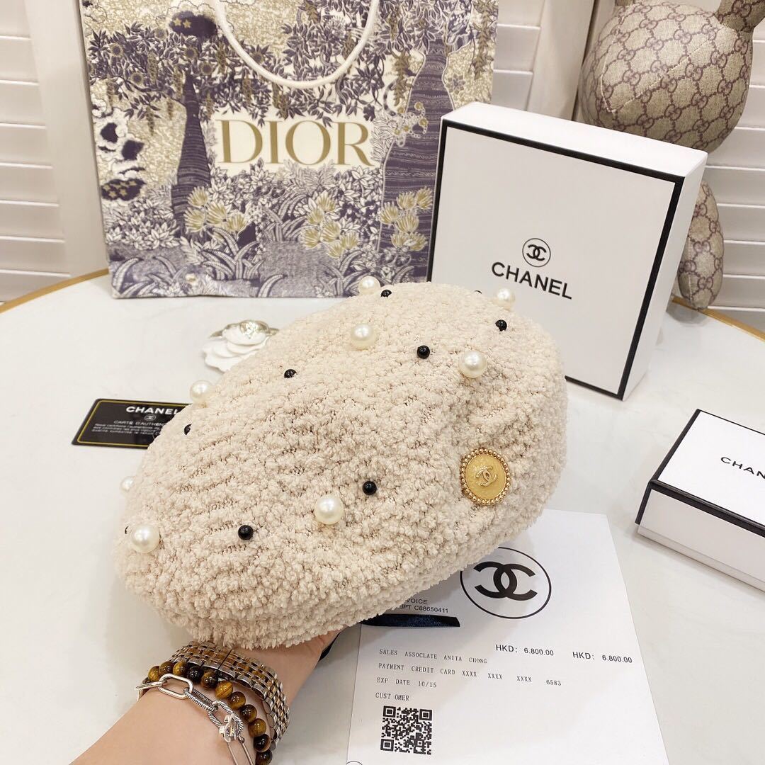 詳細な写真と価格については私に連絡してください