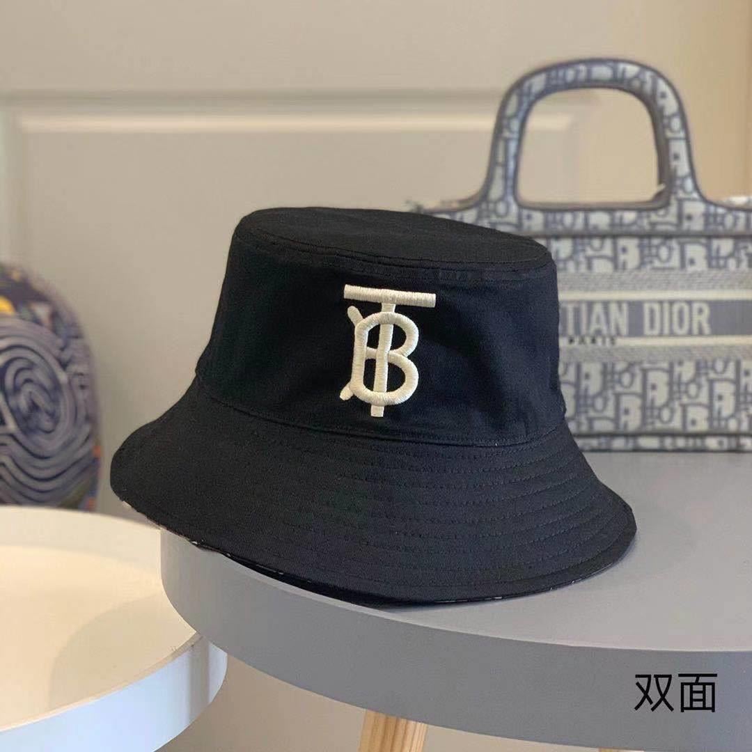 詳細な写真と価格については私に連絡してください