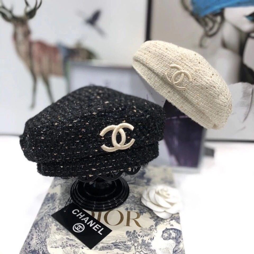 詳細な写真と価格については私に連絡してください