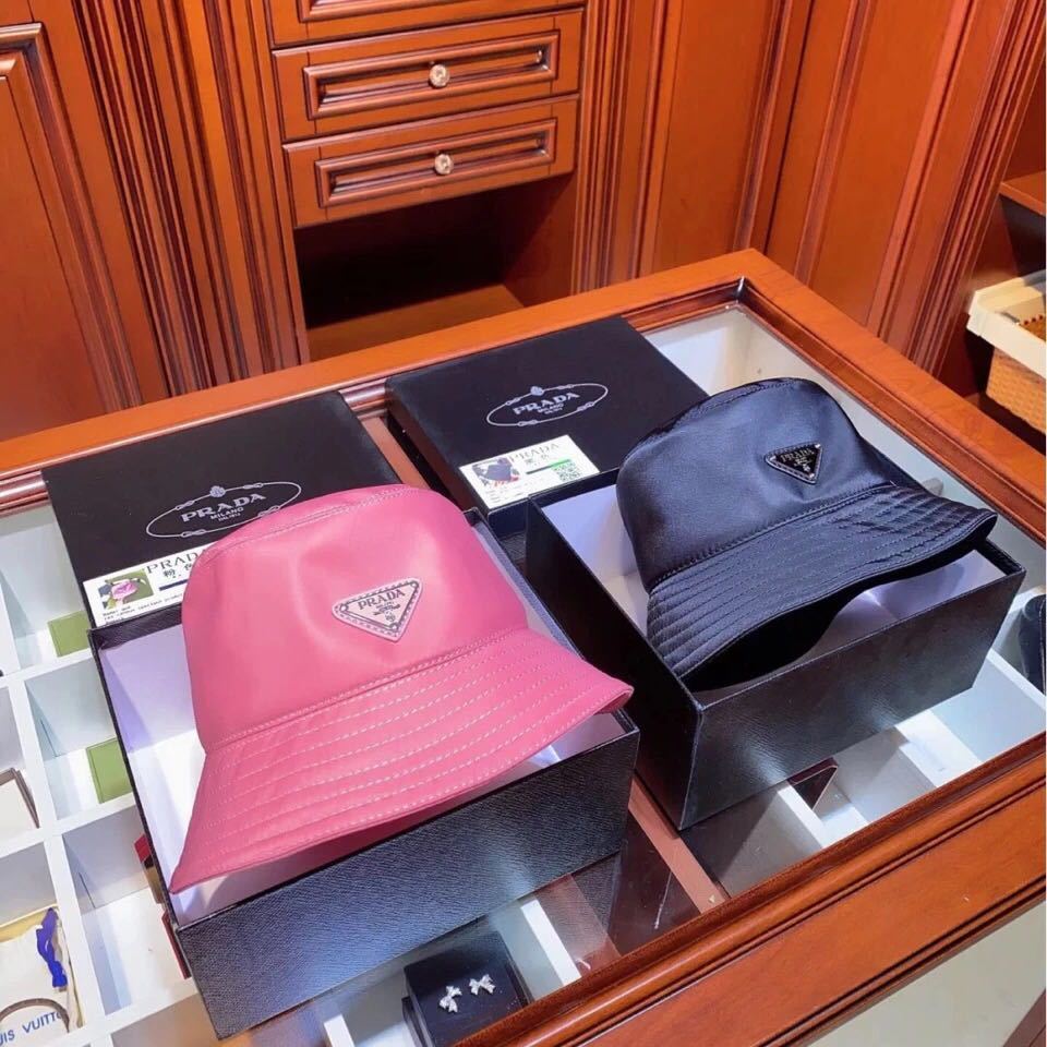 詳細な写真と価格については私に連絡してください