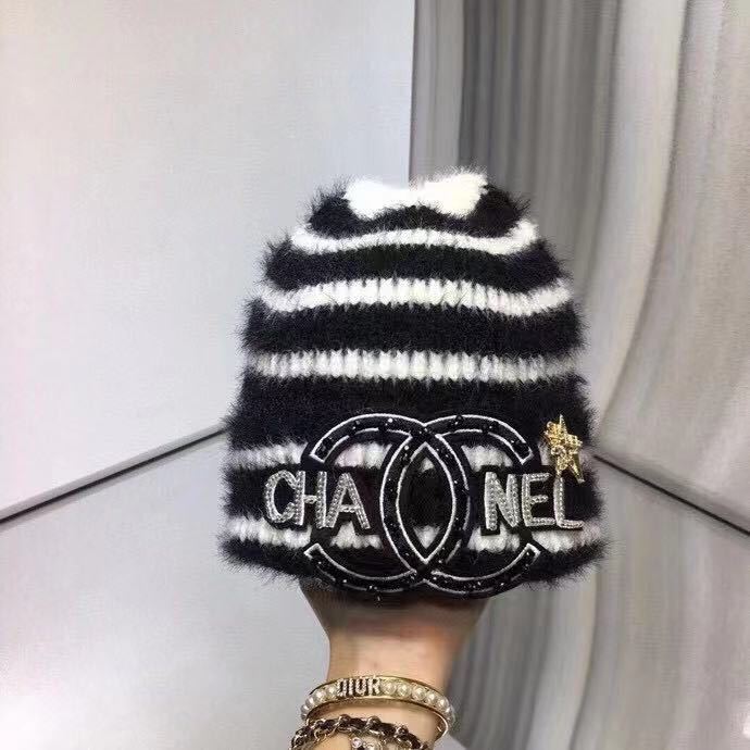 詳細な写真と価格については私に連絡してください