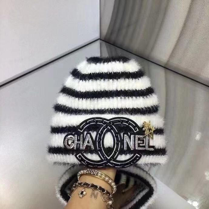 詳細な写真と価格については私に連絡してください