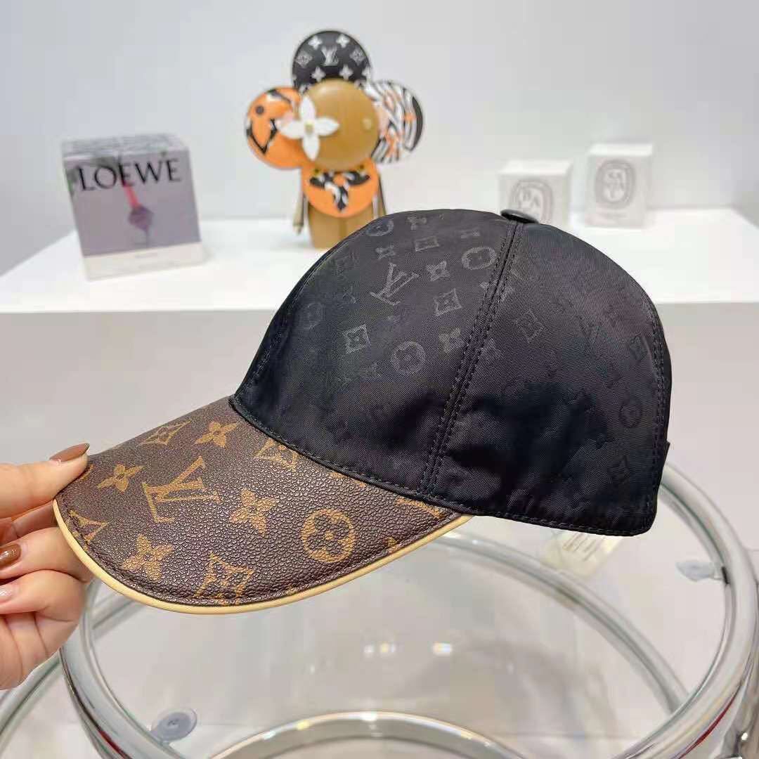 詳細な写真と価格については私に連絡してください