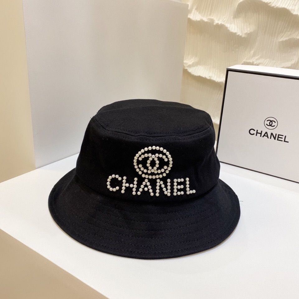 詳細な写真と価格については私に連絡してください