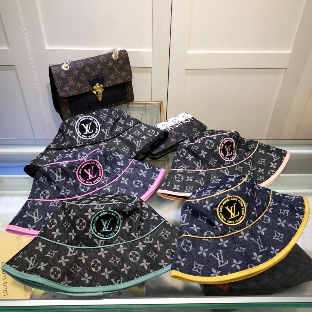 詳細な写真と価格については私に連絡してください