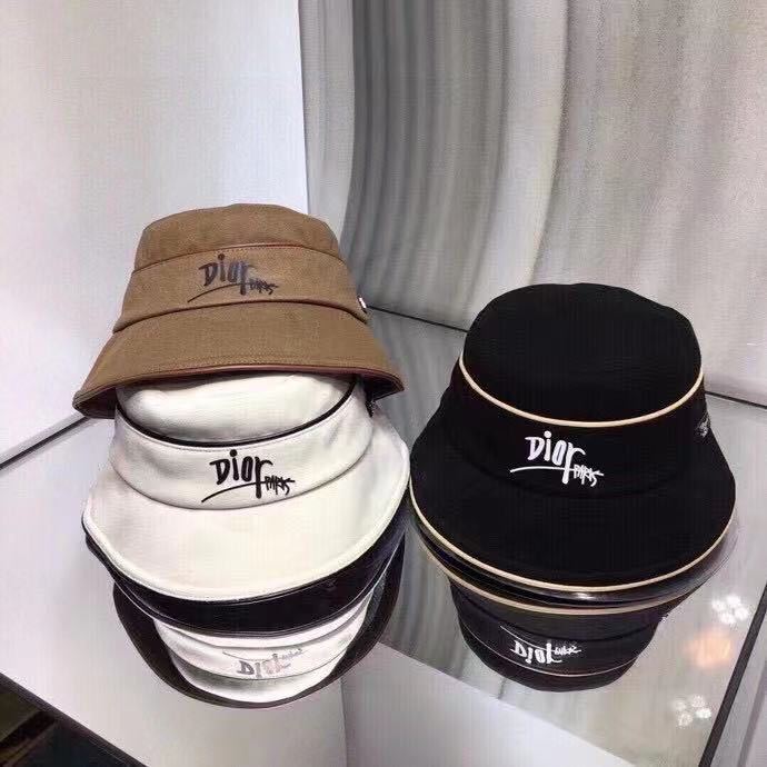 詳細な写真と価格については私に連絡してください