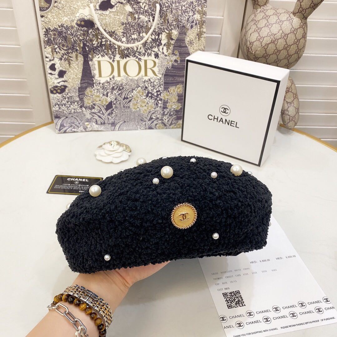 詳細な写真と価格については私に連絡してください