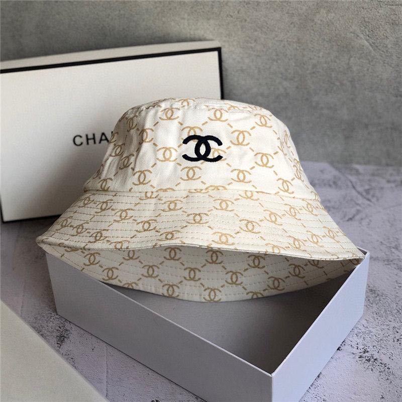 詳細な写真と価格については私に連絡してください