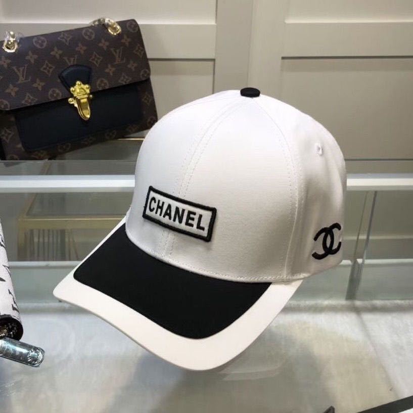 詳細な写真と価格については私に連絡してください