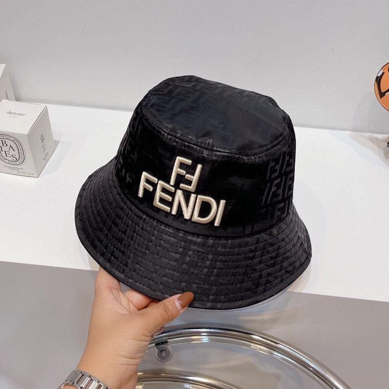 詳細な写真と価格については私に連絡してください