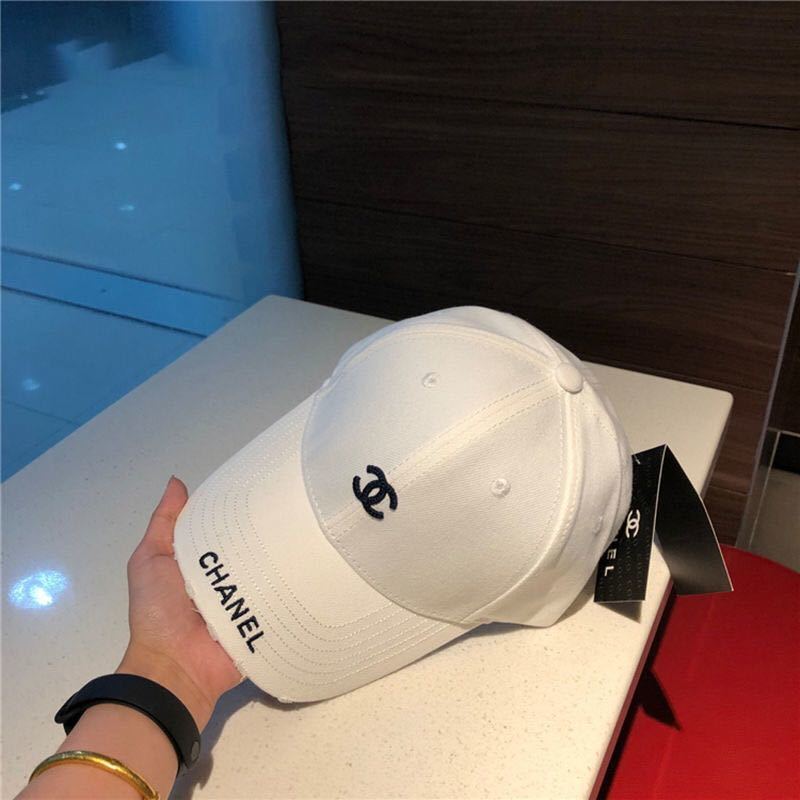 詳細な写真と価格については私に連絡してください