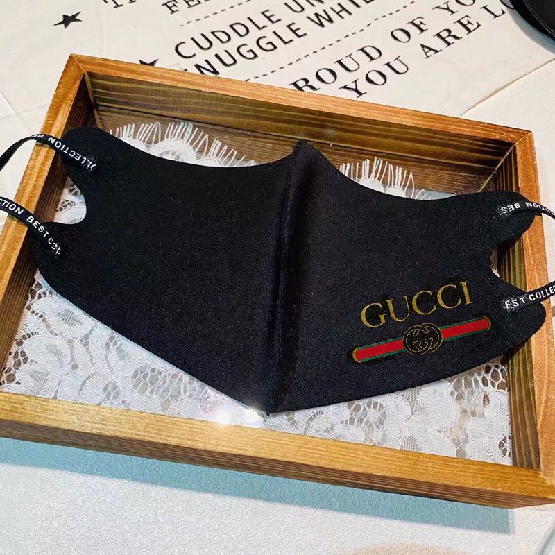 詳細な写真と価格については私に連絡してください