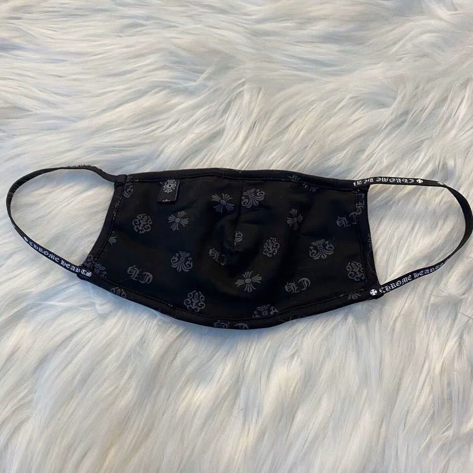 詳細な写真と価格については私に連絡してください