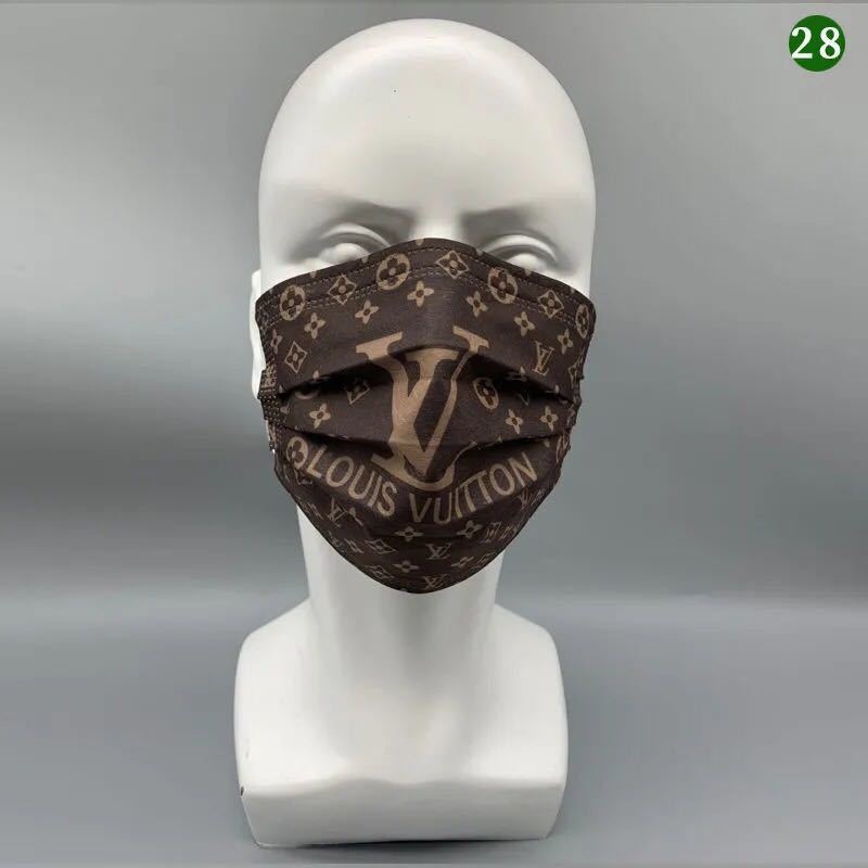 詳細な写真と価格については私に連絡してください