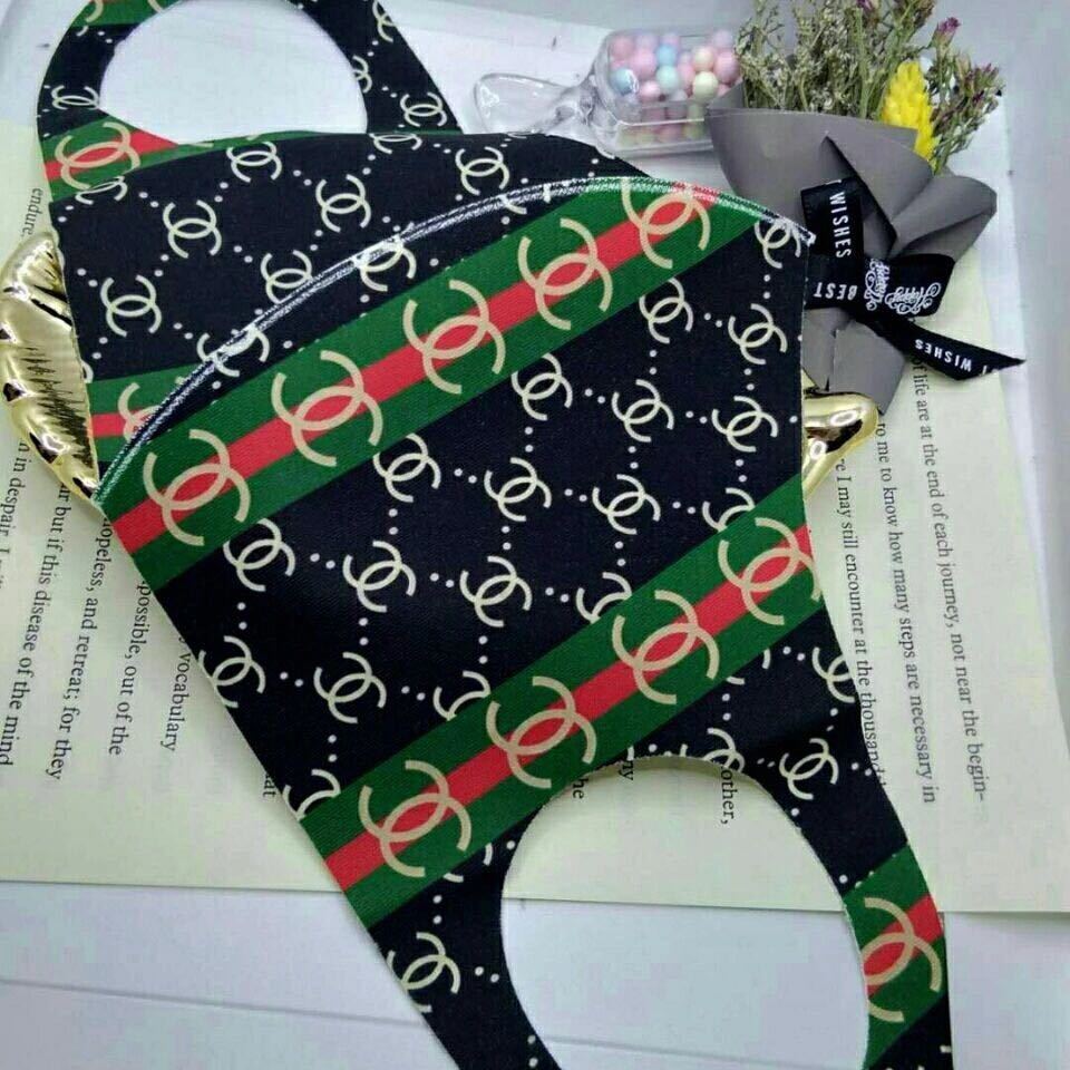 詳細な写真と価格については私に連絡してください